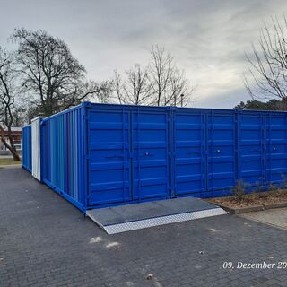 09.12.2025_Container in Altd&ouml;bern